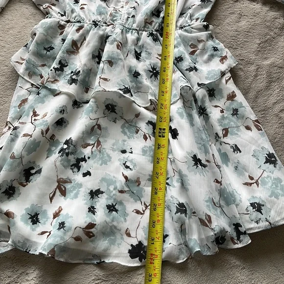 ✨REPOSH✨ Gentle Fawn Floral Tiered Mini Dress - Picture 11 of 14